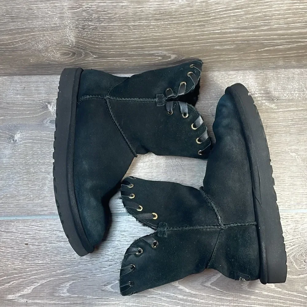 Ugg Aidah Black Suede Women’s Sz 7 Warm Shearling Short Pull On Winter Boots